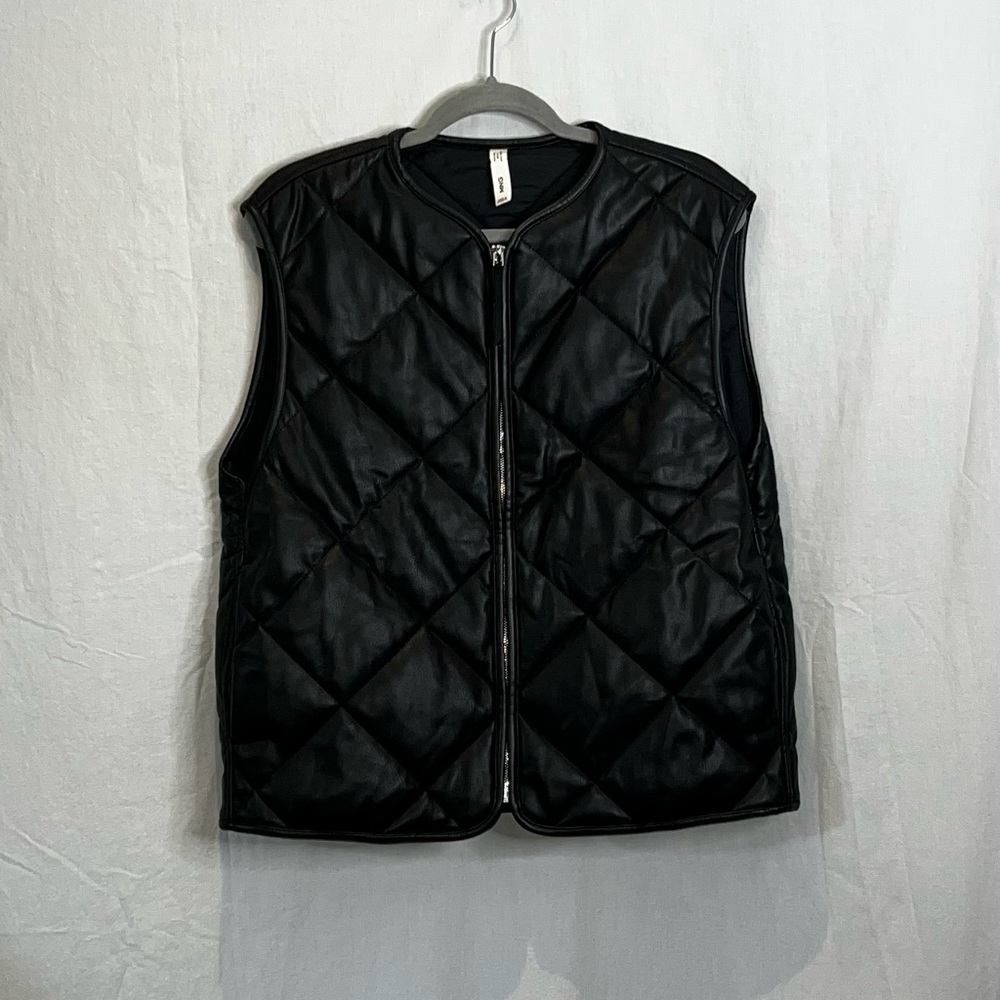 Black Mango Quilted leather vest with pockets and side slits - Picture 6 of 14